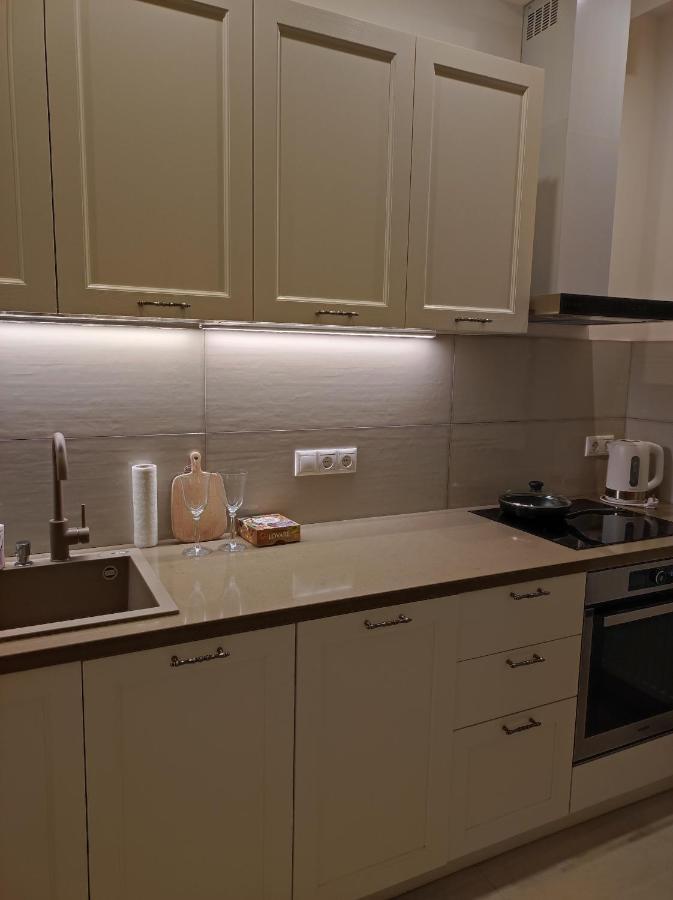 Lux Apartment, Near Metro Vasylkivska Kiev Buitenkant foto
